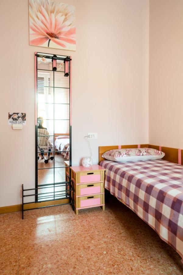 Hotel Dacia Di Bergame Extérieur photo